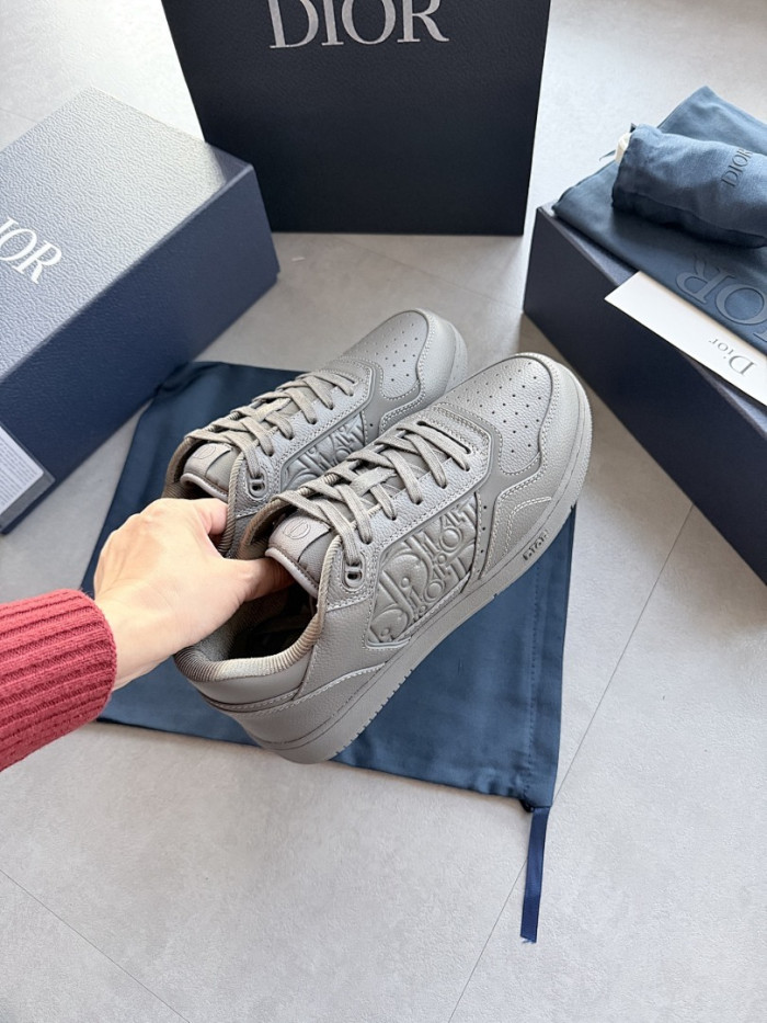 D10R B27 LOW SNEAKER