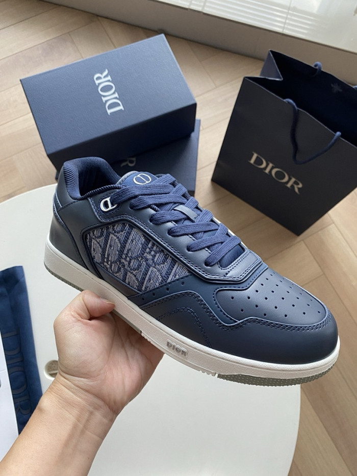 D10R B27 LOW SNEAKER