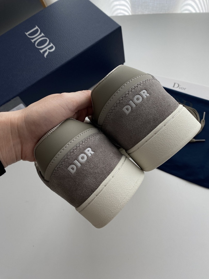 D10R B27 LOW SNEAKER