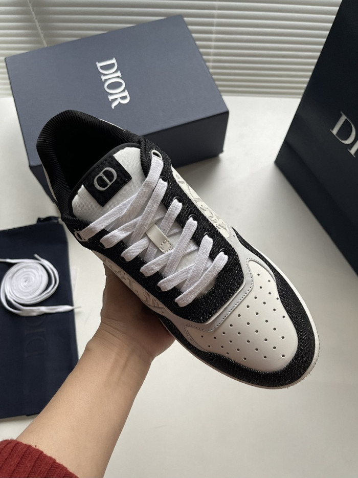 D10R B27 LOW SNEAKER
