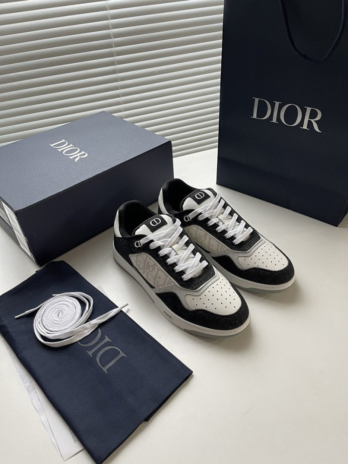 D10R B27 LOW SNEAKER