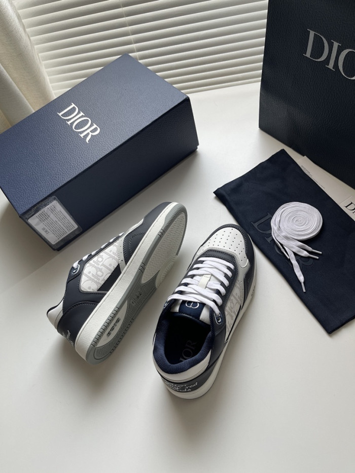 D10R B27 LOW SNEAKER