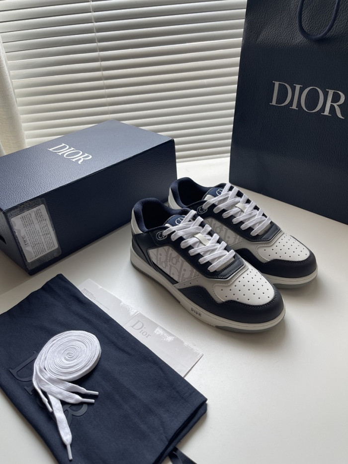 D10R B27 LOW SNEAKER