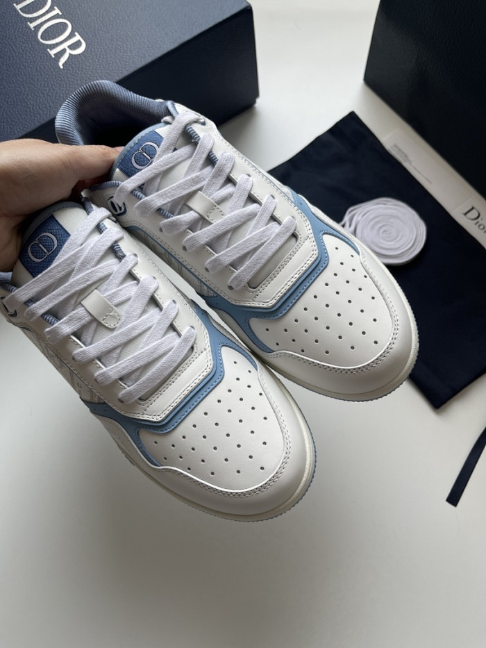 D10R B27 LOW SNEAKER