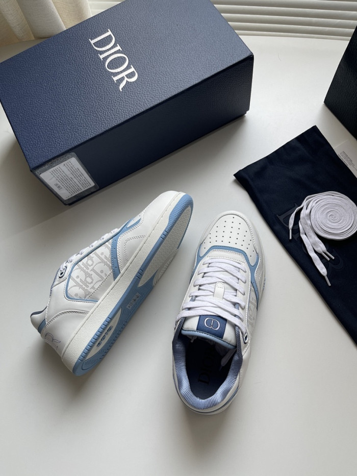 D10R B27 LOW SNEAKER