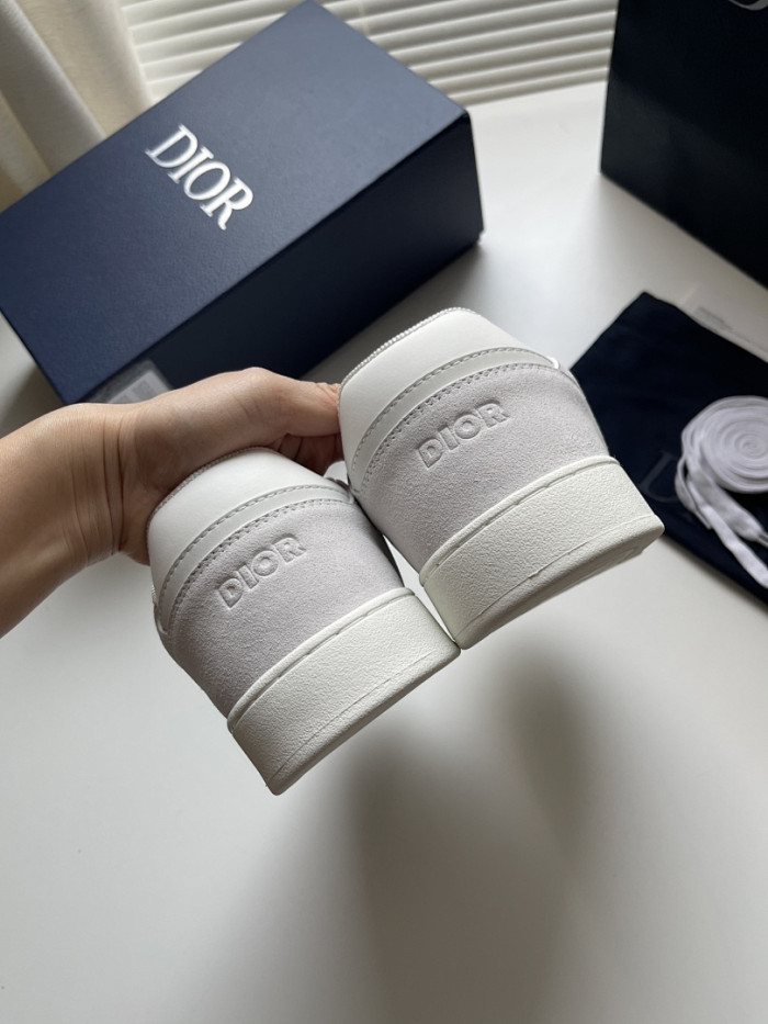 D10R B27 LOW SNEAKER