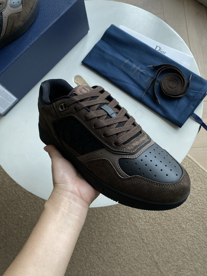 D10R B27 LOW SNEAKER