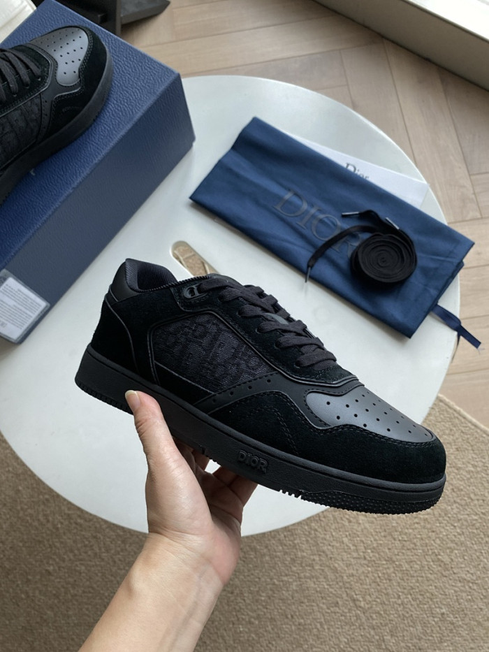 D10R B27 LOW SNEAKER