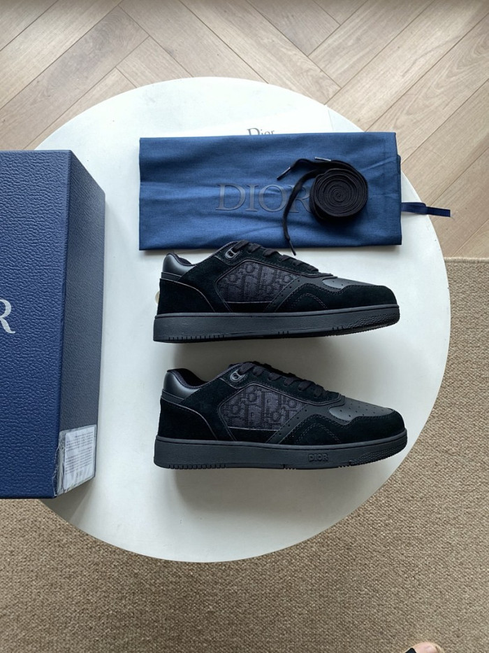 D10R B27 LOW SNEAKER