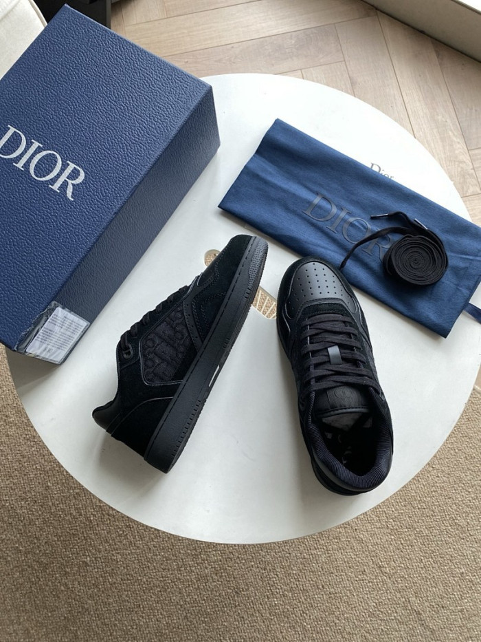 D10R B27 LOW SNEAKER