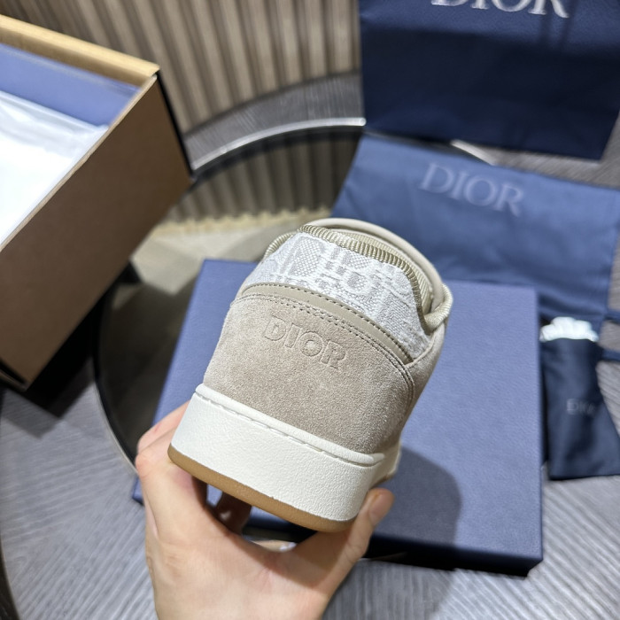 D10R B27 LOW SNEAKER