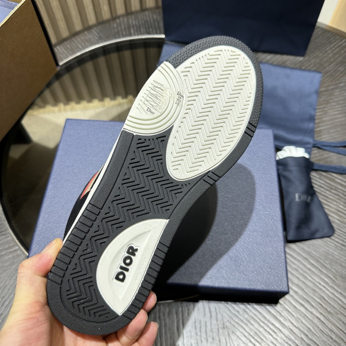 D10R B27 LOW SNEAKER