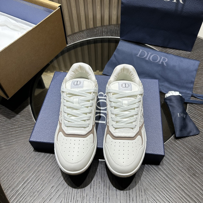 D10R B27 LOW SNEAKER