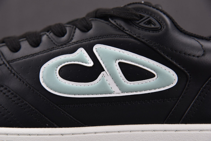 D10R B57 LOW SNEAKER