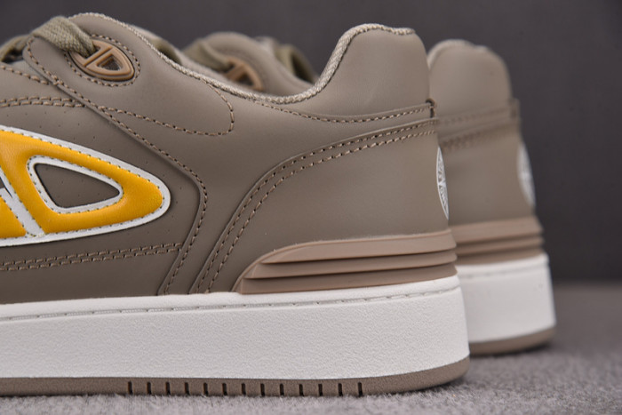 D10R B57 LOW SNEAKER