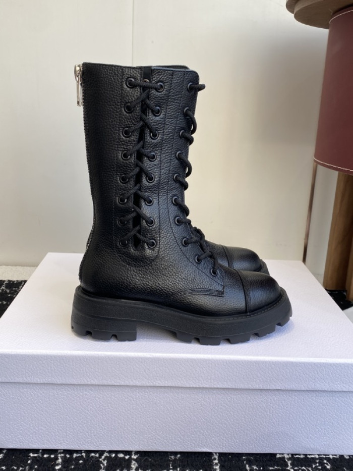 D10R boot