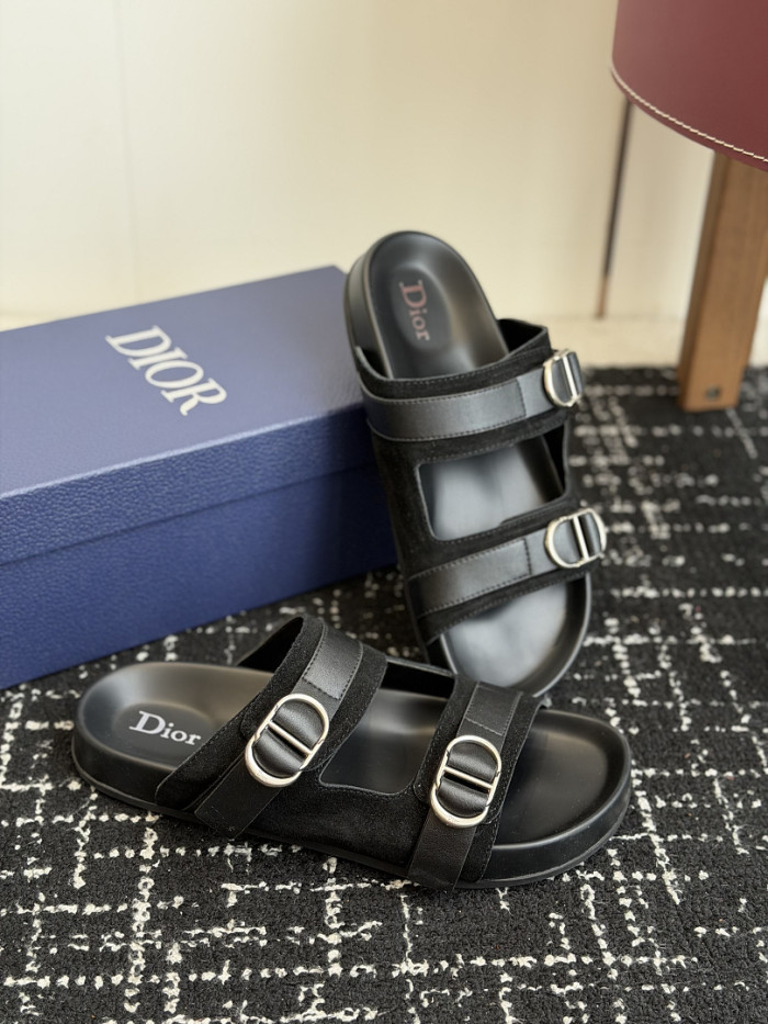 d10r sandal