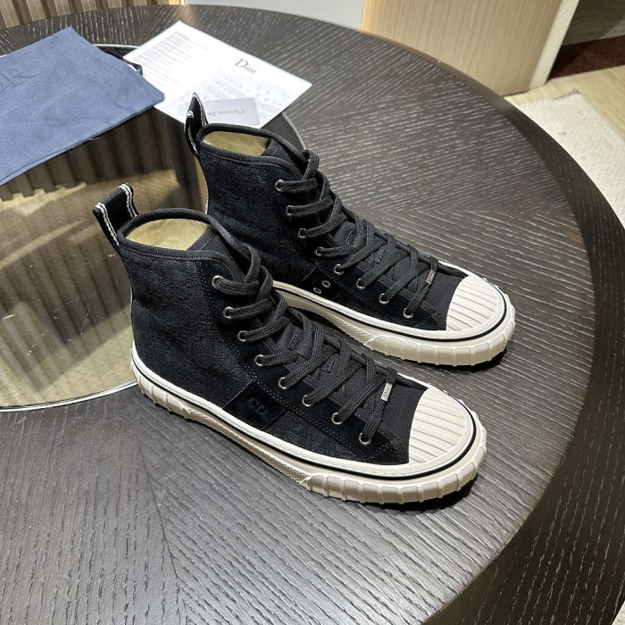 D10R SNEAKER