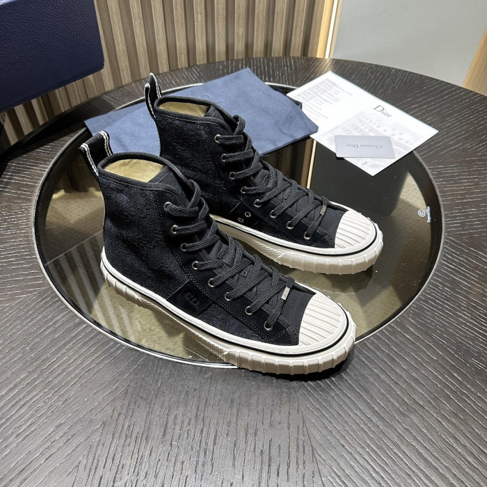 D10R SNEAKER