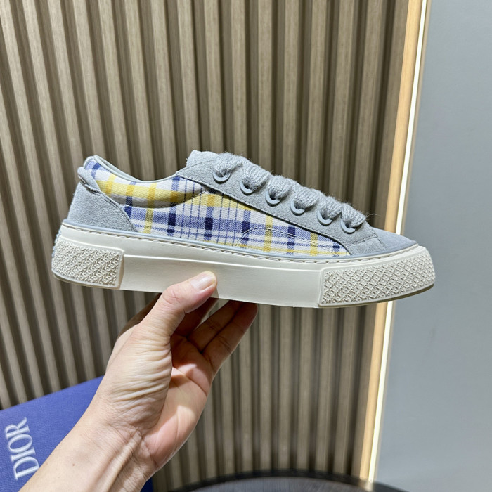 D10R SNEAKER