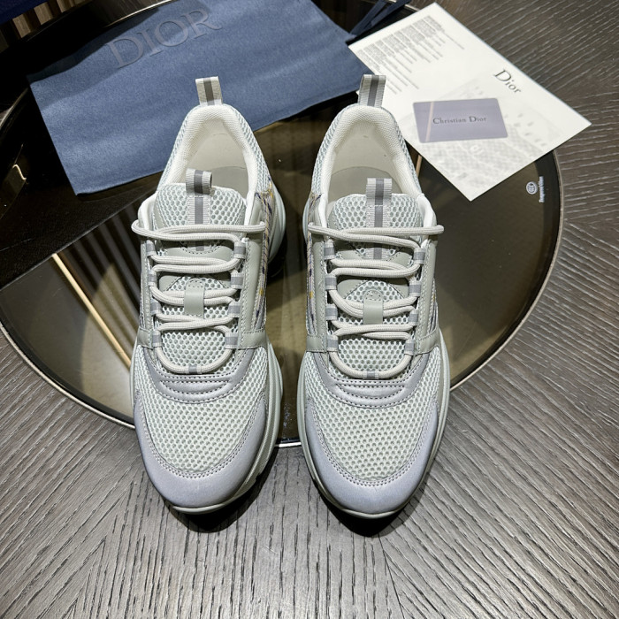 D10R SNEAKER
