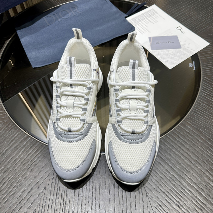 D10R SNEAKER