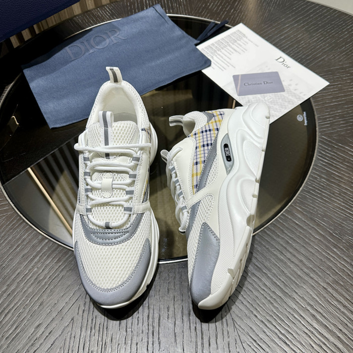 D10R SNEAKER