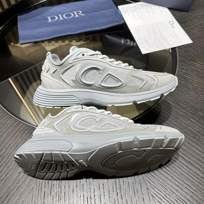 D10R SNEAKER