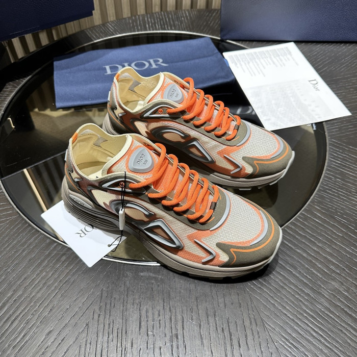 D10R SNEAKER