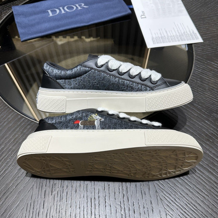 D10R SNEAKER