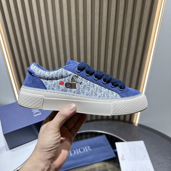 D10R SNEAKER