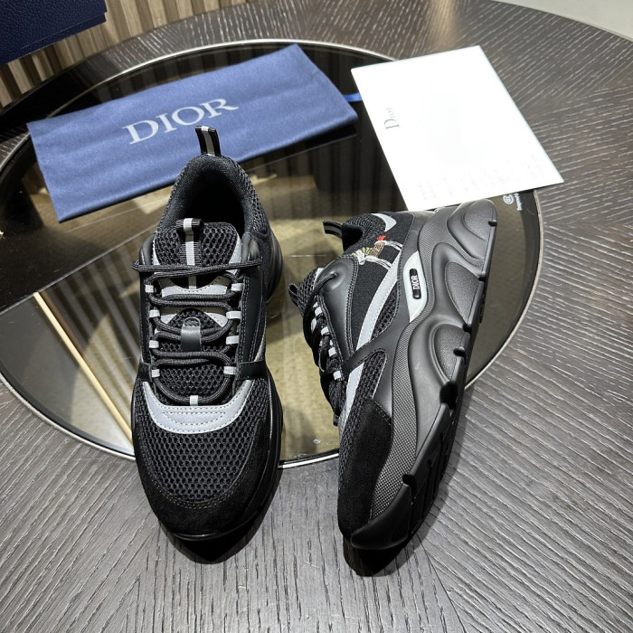 D10R SNEAKER