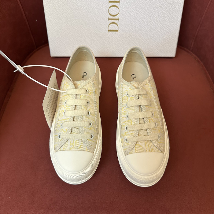 D10R SNEAKER