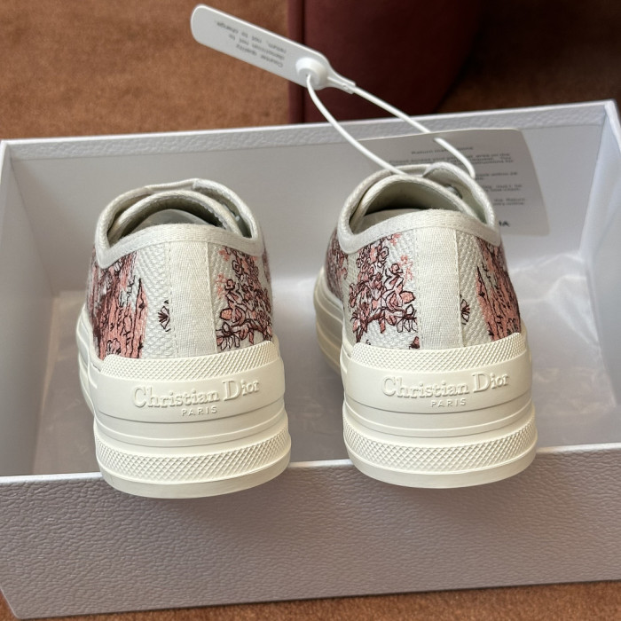 D10R SNEAKER