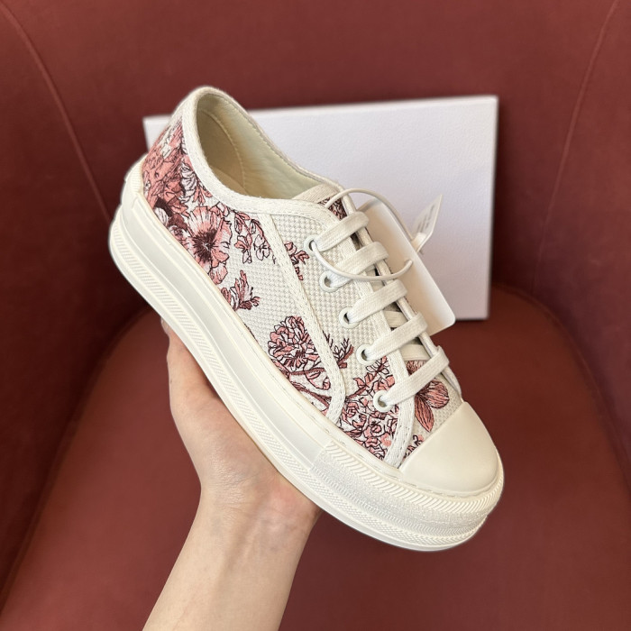 D10R SNEAKER