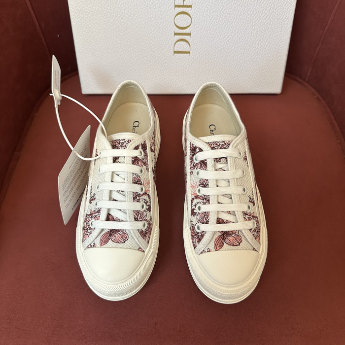 D10R SNEAKER