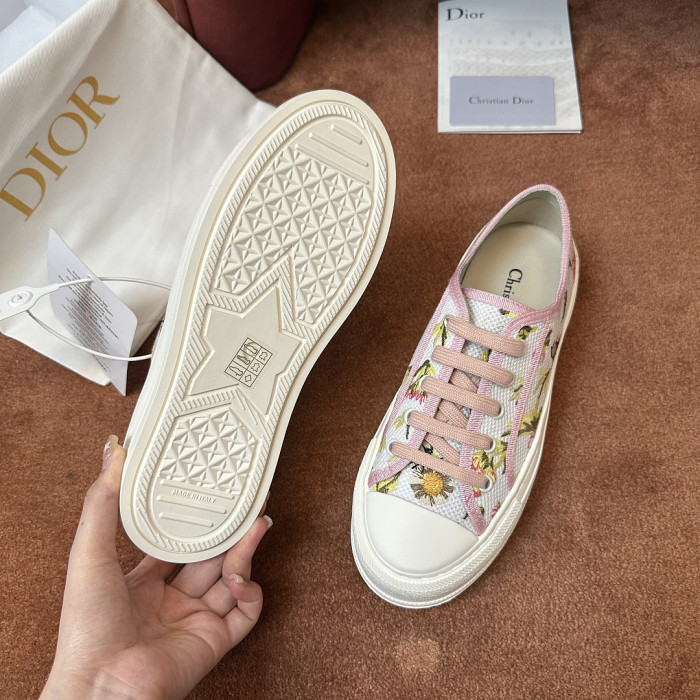 D10R SNEAKER