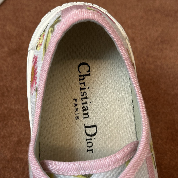 D10R SNEAKER