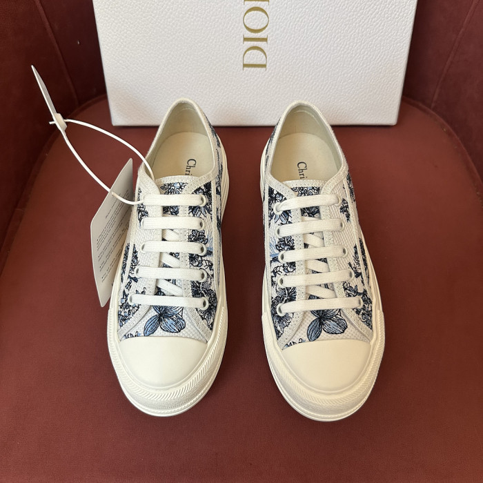 D10R SNEAKER