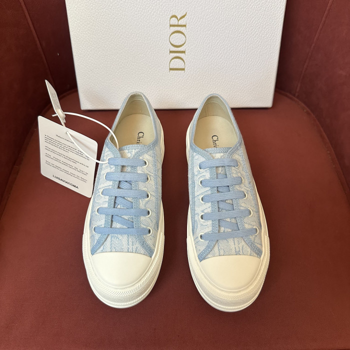 D10R SNEAKER