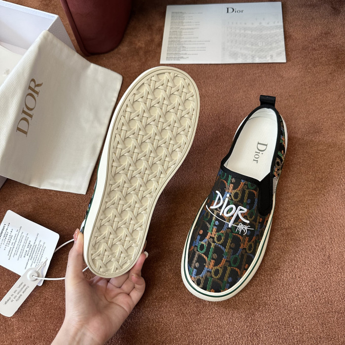 D10R SNEAKER