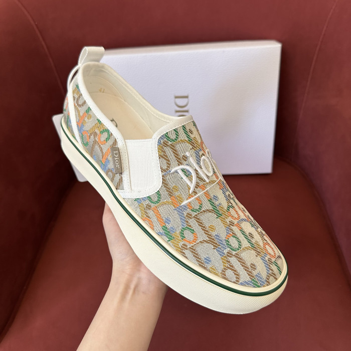 D10R SNEAKER