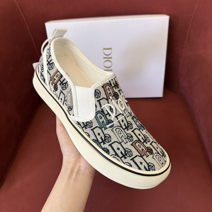 D10R SNEAKER