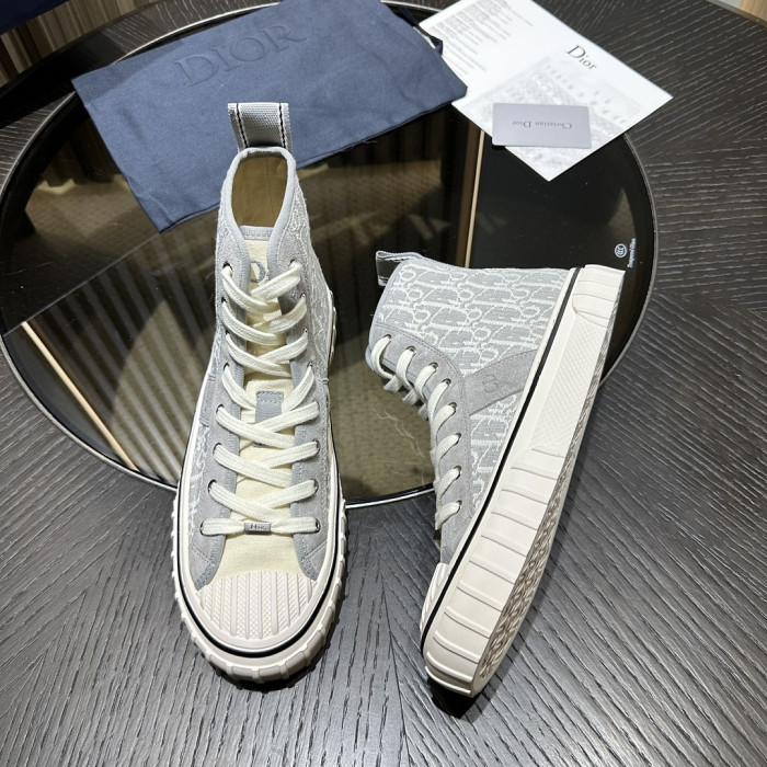 D10R SNEAKER