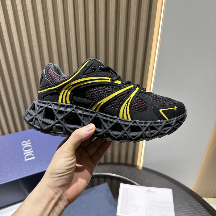 D10R SNEAKER