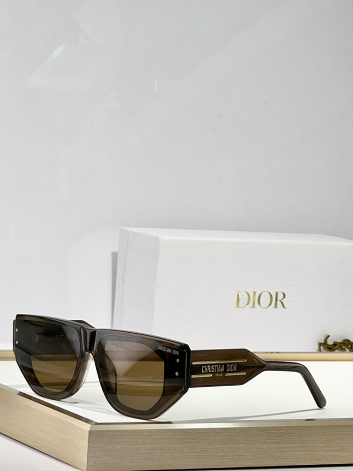 D SUNGLASSES