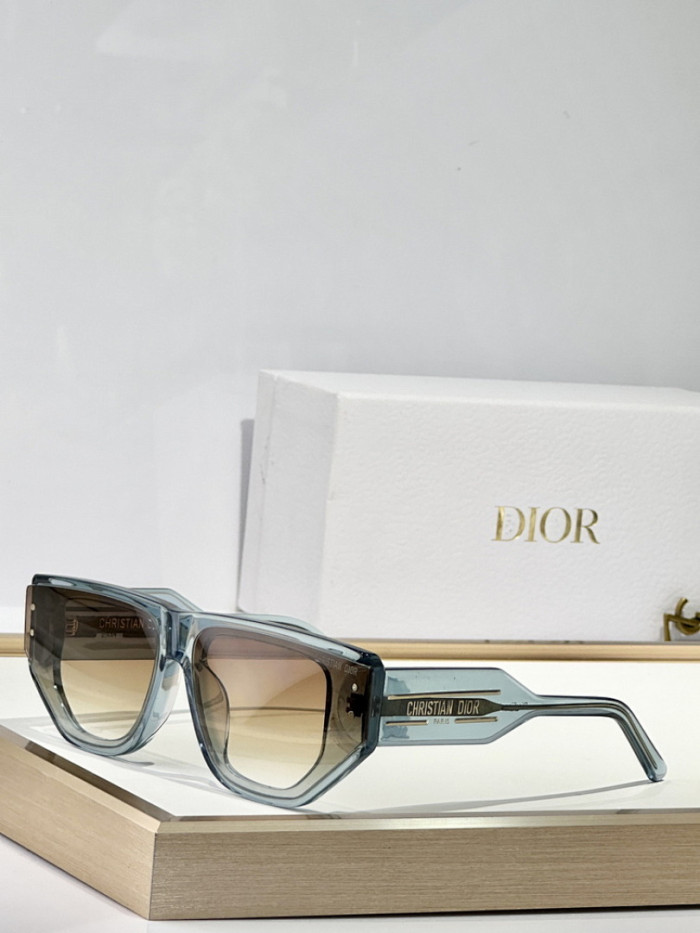 D SUNGLASSES