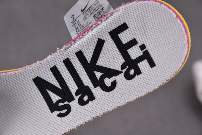 SACAI X NIKE VAPORWAFFLE "SAIL" DD1875-100