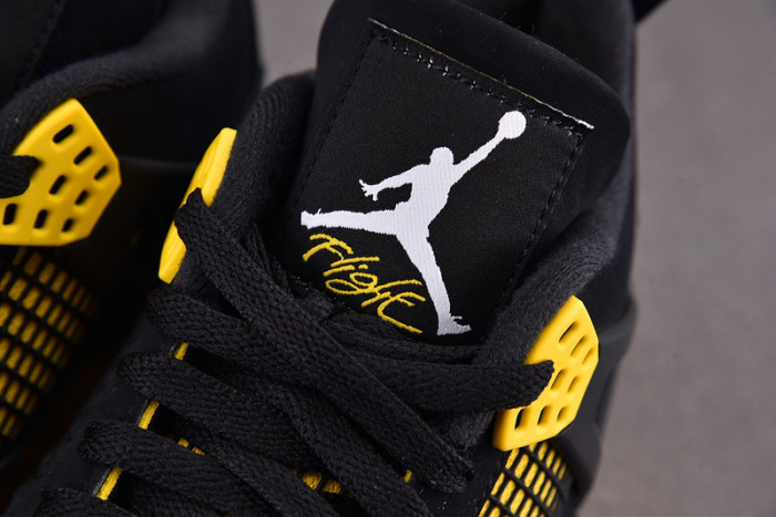 Air Jordan 4 Thunder 2023 DH6927-017