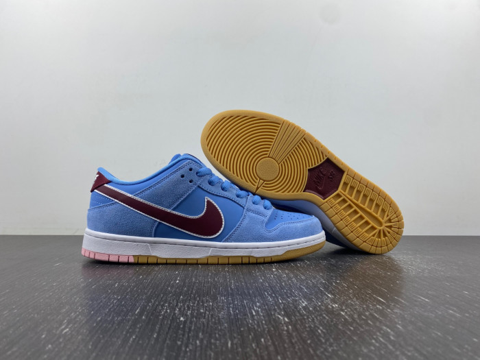 Nike Dunk SB Low PRM “Phillies” DQ4040-400